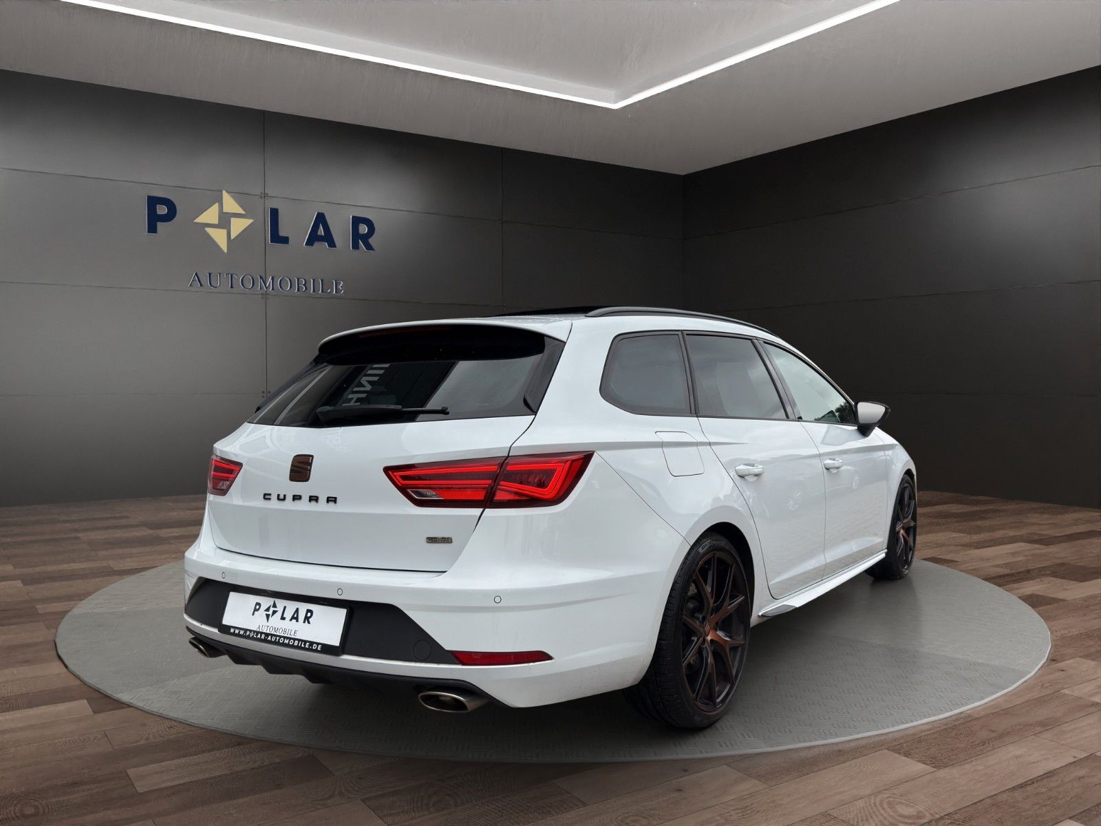 Fahrzeugabbildung SEAT LeonST Cupra*Pano*ACC*Soundsystem*Carplay*Allrad