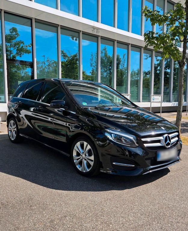 Image of Mercedes-Benz B 180