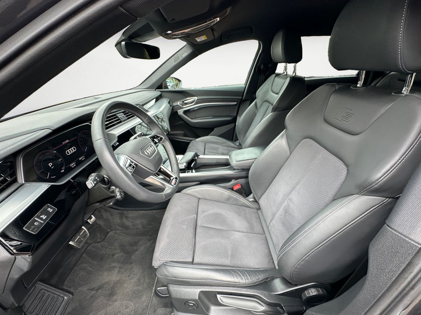Audi Q8 e-tron - Bild 13