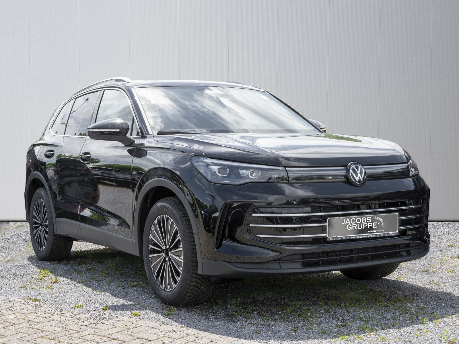 Volkswagen Tiguan 2.0 TDI DSG Elegance AHK IQ.Drive Designp foto 3