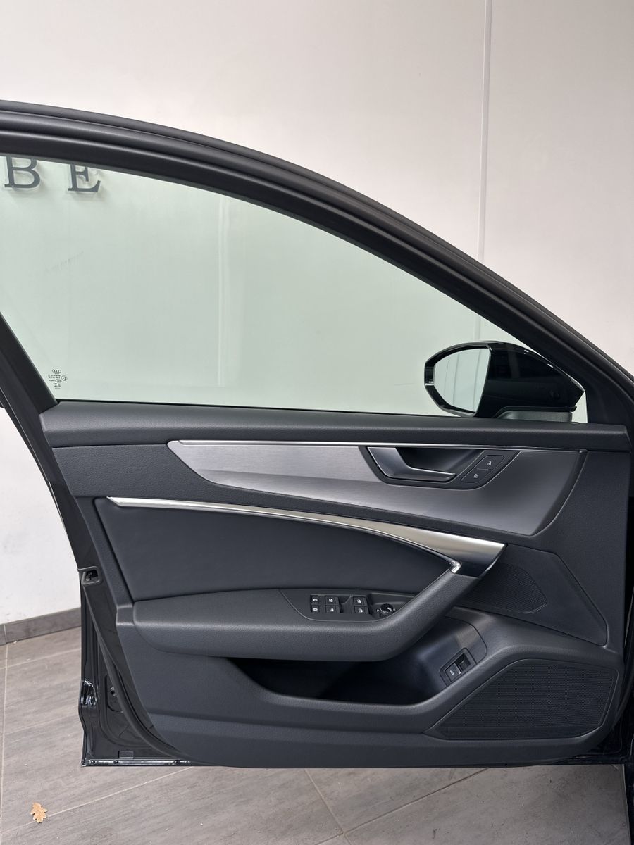 Fahrzeugabbildung Audi A6 Avant 45 TDI Qu S-Line Black NAV+LED+VCOCK+PP