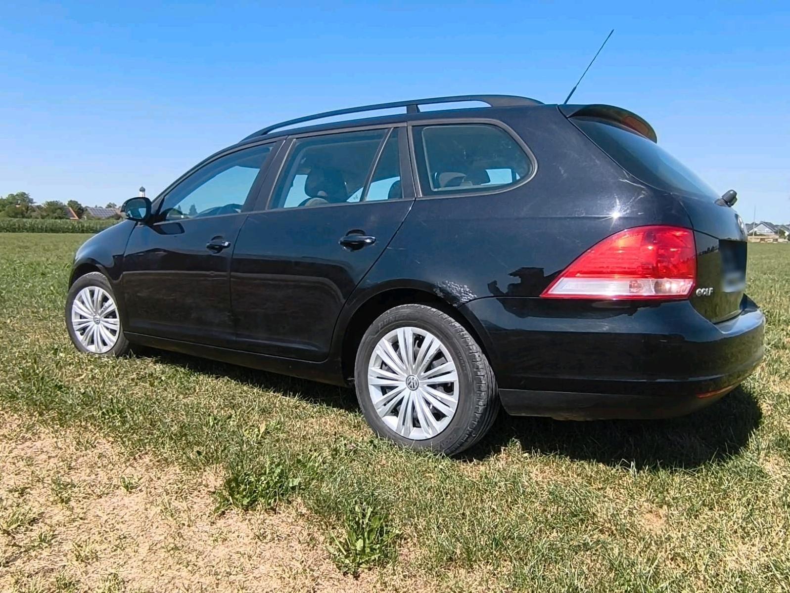 Volkswagen Golf 2008 — interior