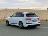 Audi SQ7 4.0 TDI quattro 7-Sitzer/AHK/BOSE/22Zoll - weiße Audi SQ7