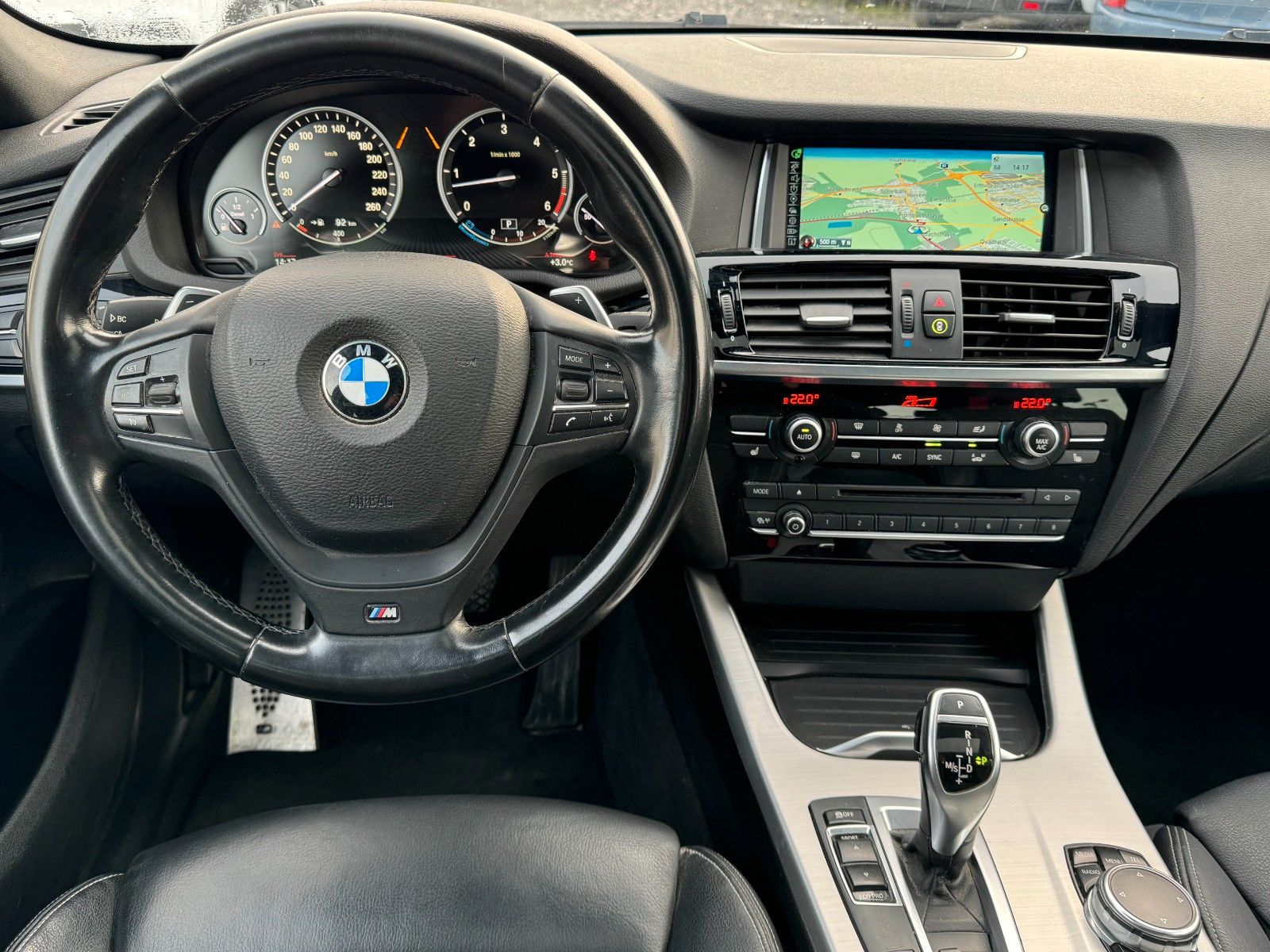 Fahrzeugabbildung BMW X4 xDrive30d M SPORTPAKET Sport-Aut. Navi Leder