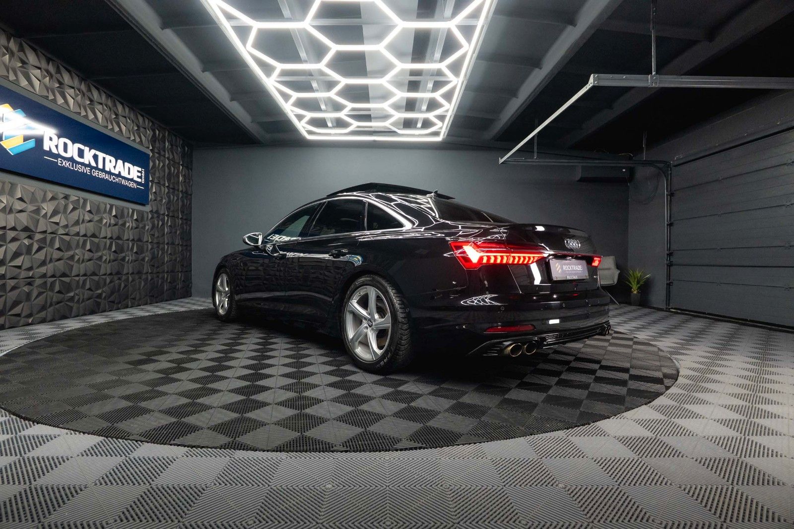 Fahrzeugabbildung Audi A6 55 TFSI quattro S-Line Plus *ACC*Pano*LED*DAB