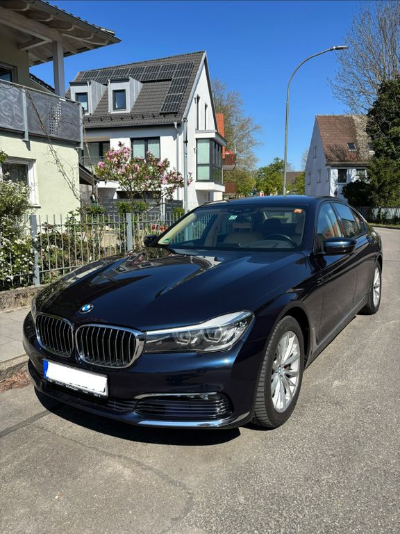 Image of BMW 730