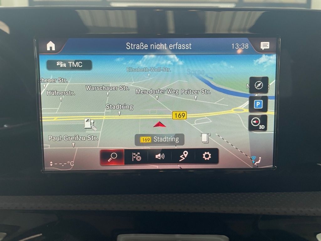 Fahrzeugabbildung Mercedes-Benz CLA 250 e SB AMG Night AHK Pano Navi LED Sport