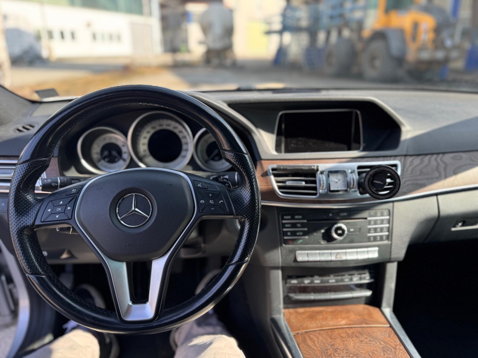 Mercedes-Benz Mercedes Benz E220d W212 