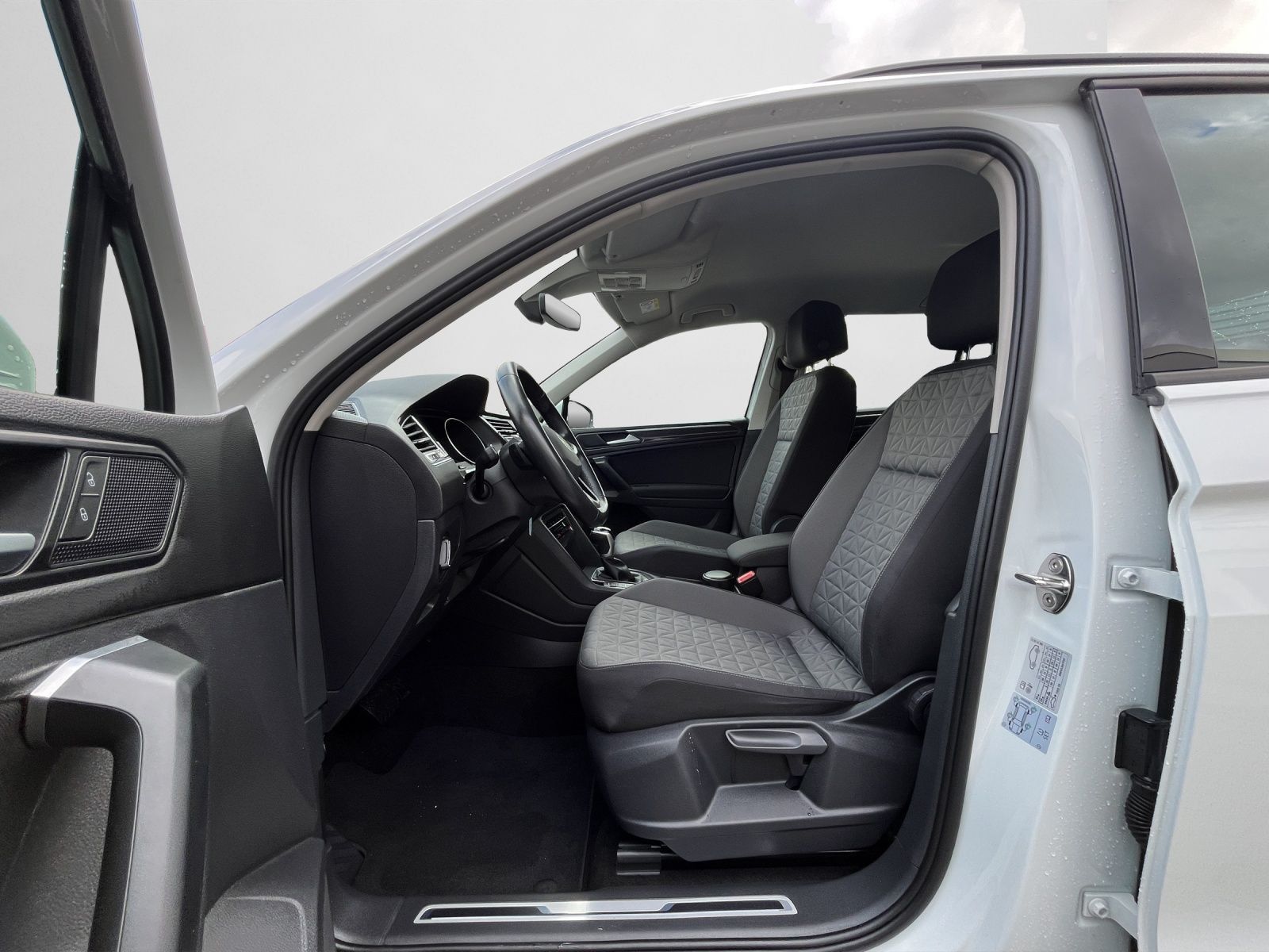 Volkswagen Tiguan - Bild 13