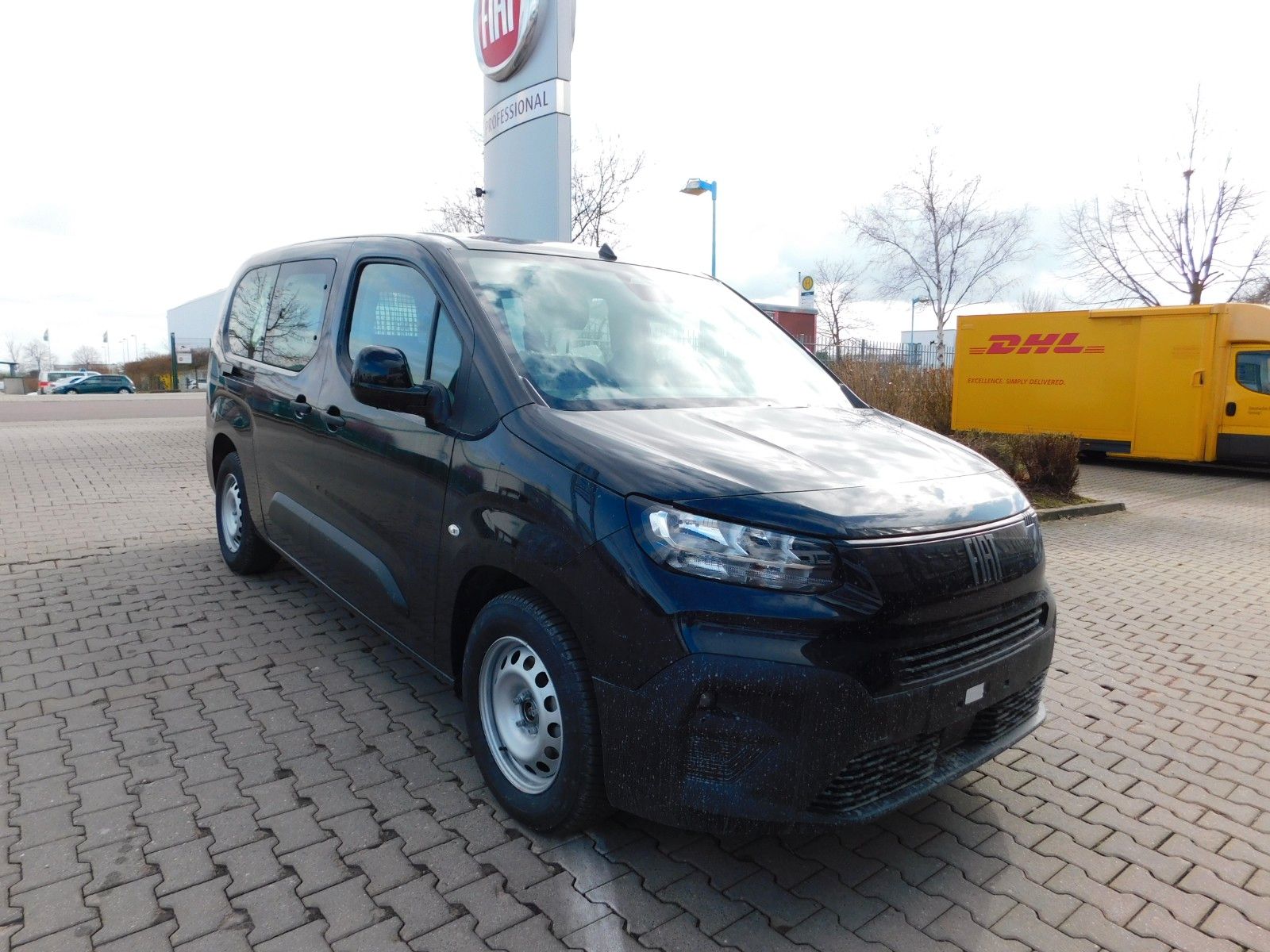 Fahrzeugabbildung Fiat e-Doblò  Multicab XL Mixto