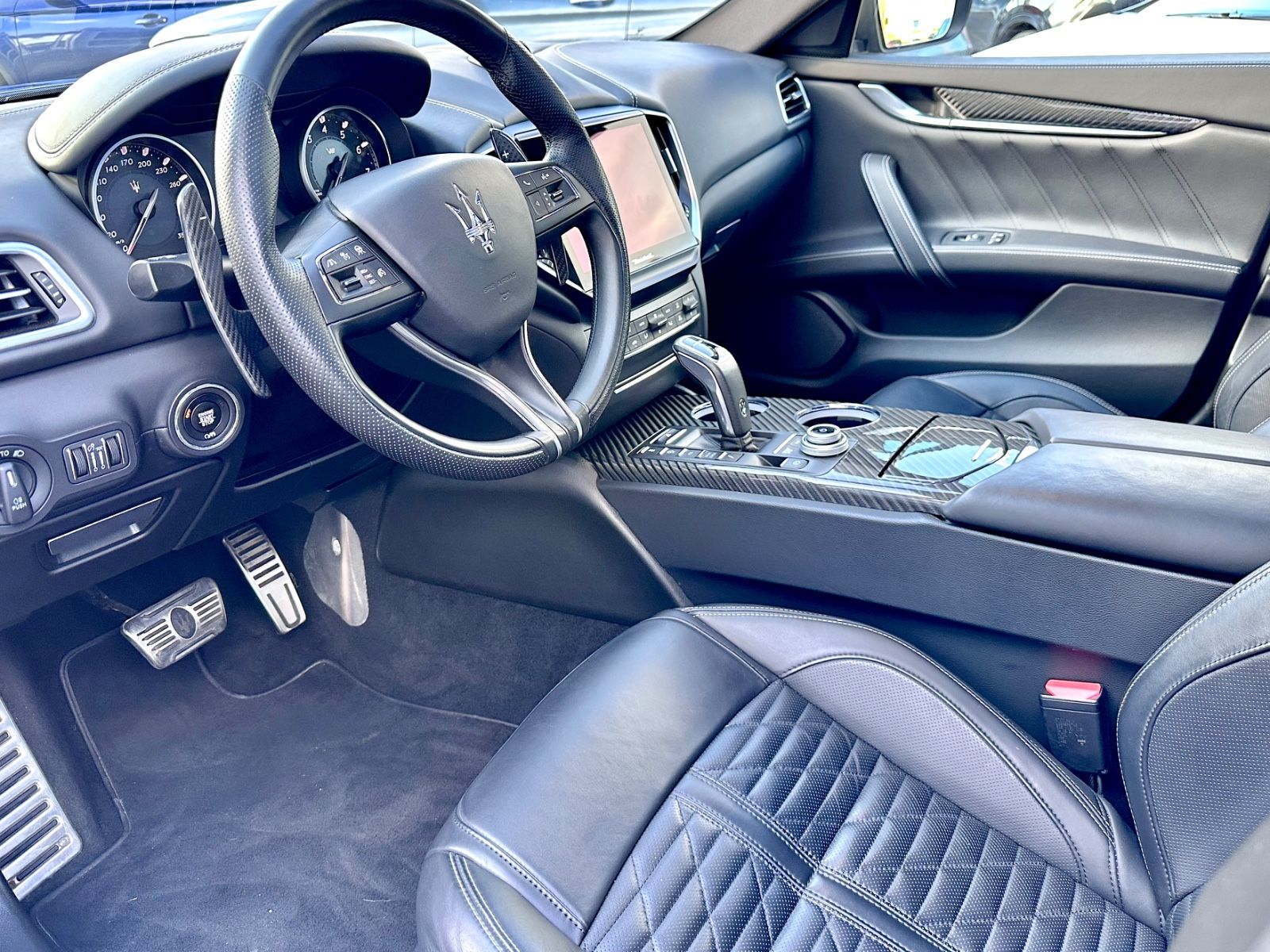 Fahrzeugabbildung Maserati GHIBLI TROFEO *VOLL+CARBON+U.V.M...!