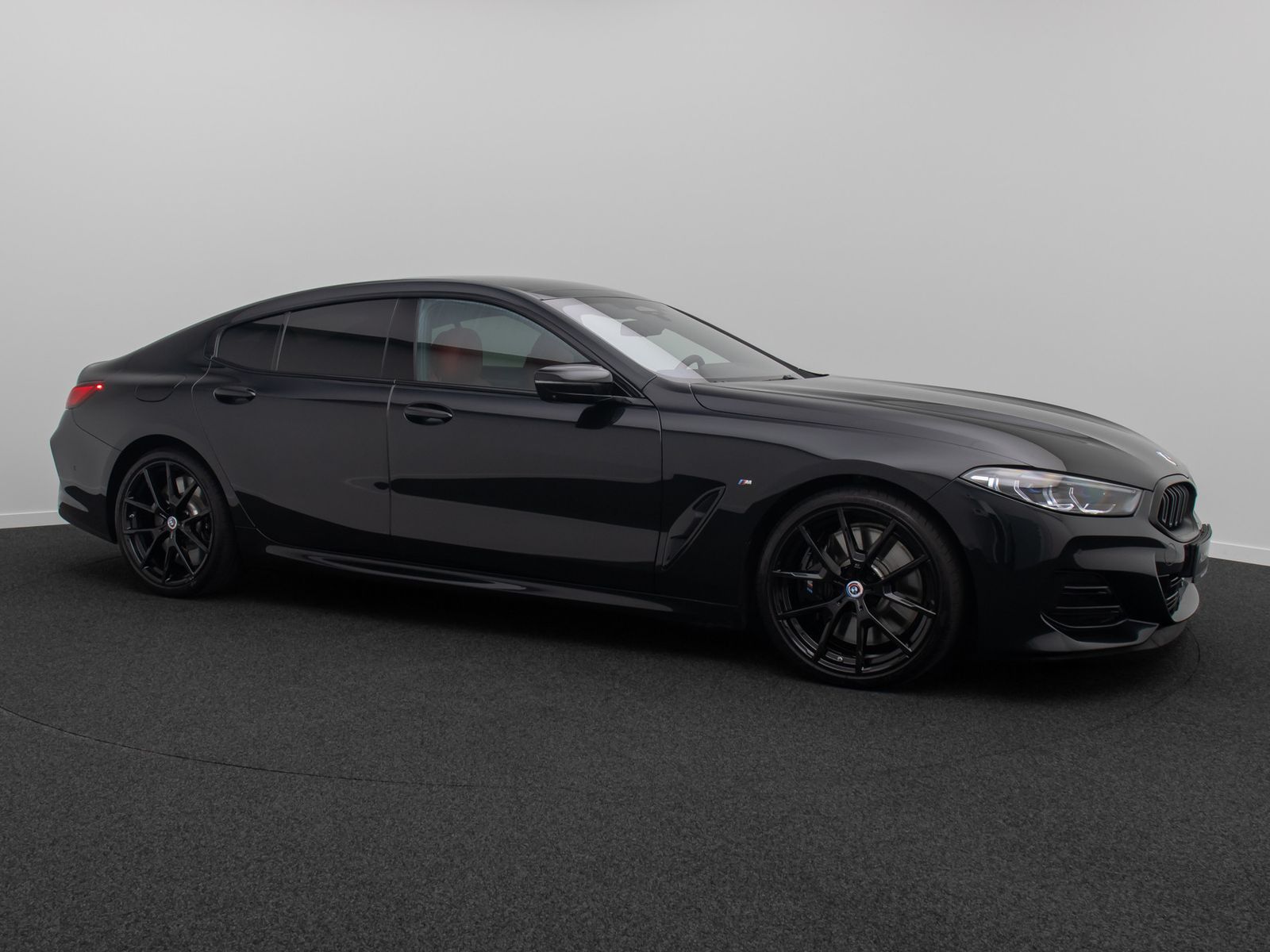 Fahrzeugabbildung BMW M850i xD Gran Coup&eacute; 360&deg; DAB Laser SoftClose 20"
