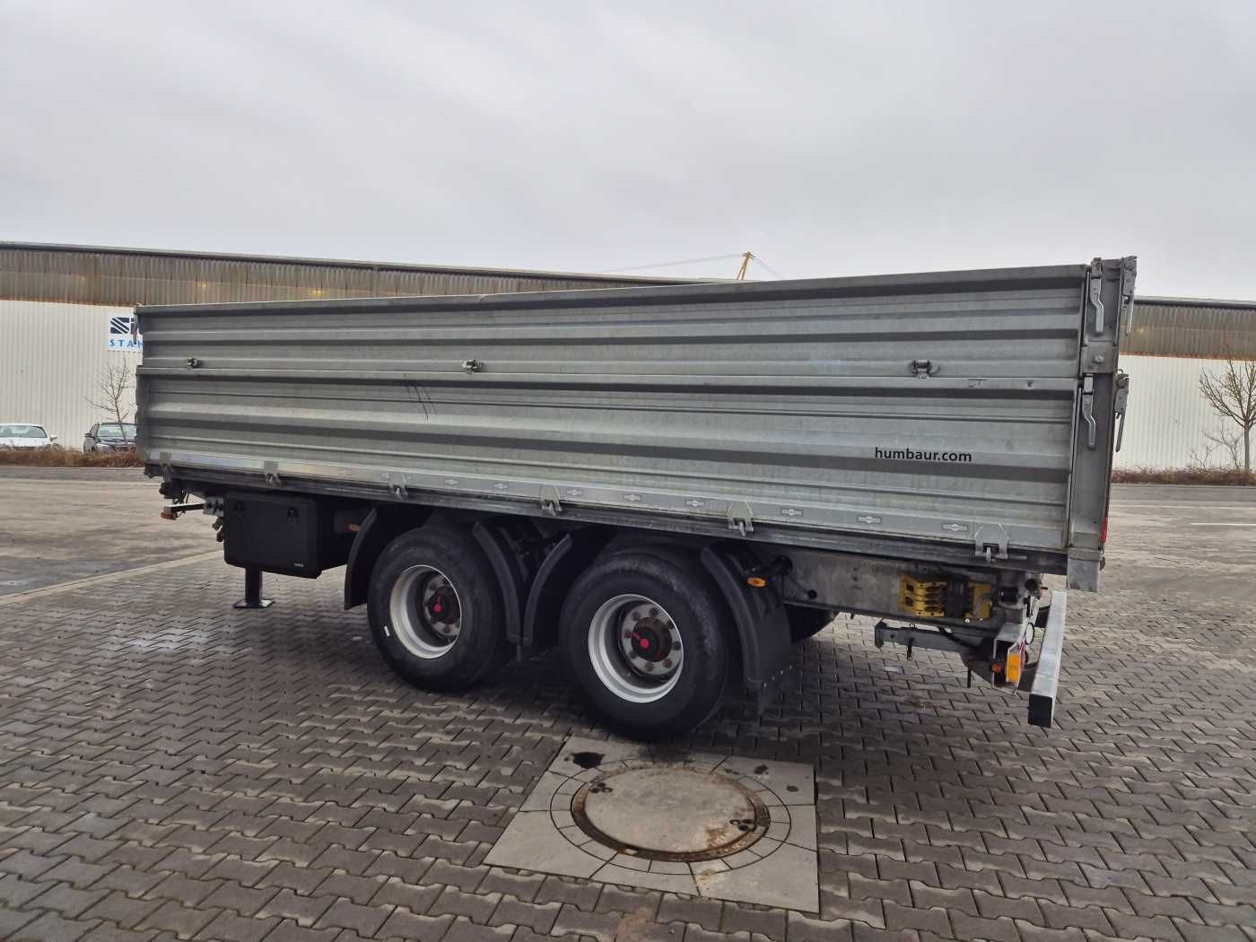 Fahrzeugabbildung Humbaur HTK 185524 Tandem Dreiseitenkipper verzinkt SAF