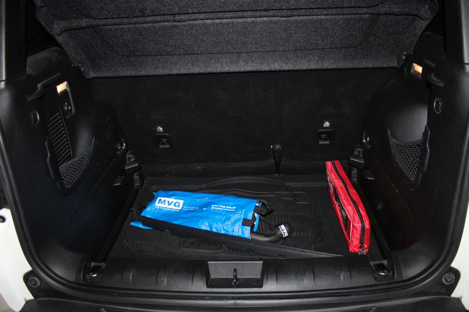 Fahrzeugabbildung Jeep Renegade 2.0 MultiJet Limited 4x4 AUTOMATIK AHK