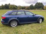 Audi A4 Allroad 2.0 TDI 120kW S tronic quattro - - blaue Audi A4 Allroad