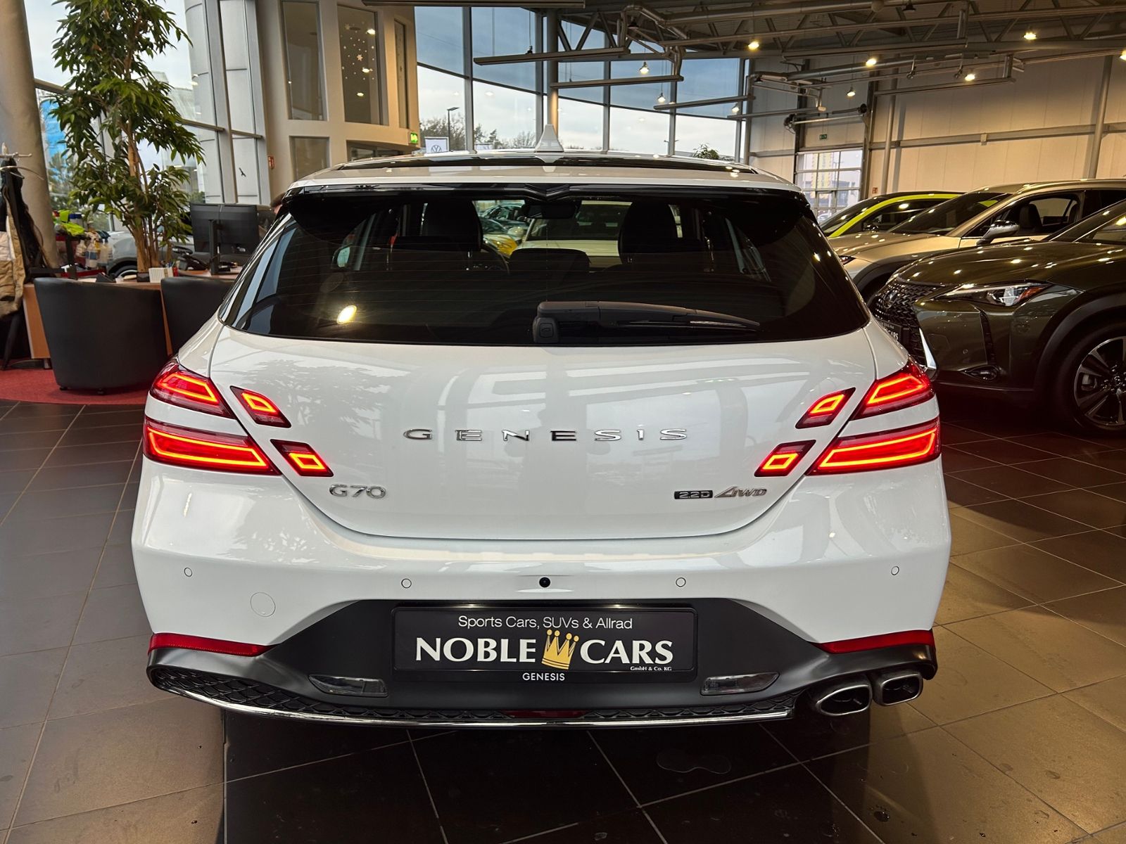 Fahrzeugabbildung Genesis G70  Shooting Brake2.2D AWD Sport Head Up D.