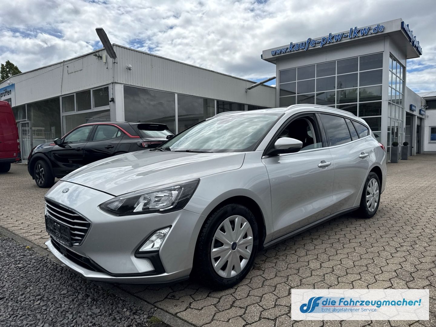 Fahrzeugabbildung Ford Focus Turnier 1.0 EcoBoost EU6d-T *EXPORT