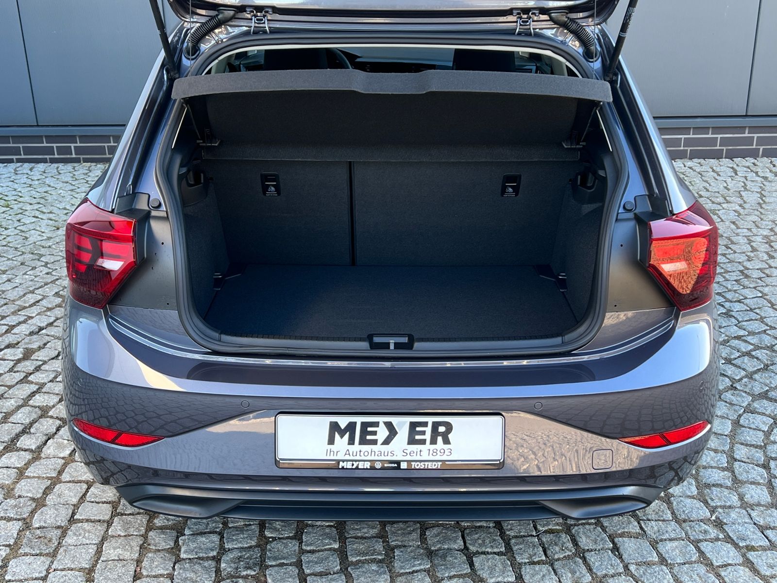 Fahrzeugabbildung Volkswagen Polo Life 1.0 TSI *LED, Klima, Sitzhzg., App-Con