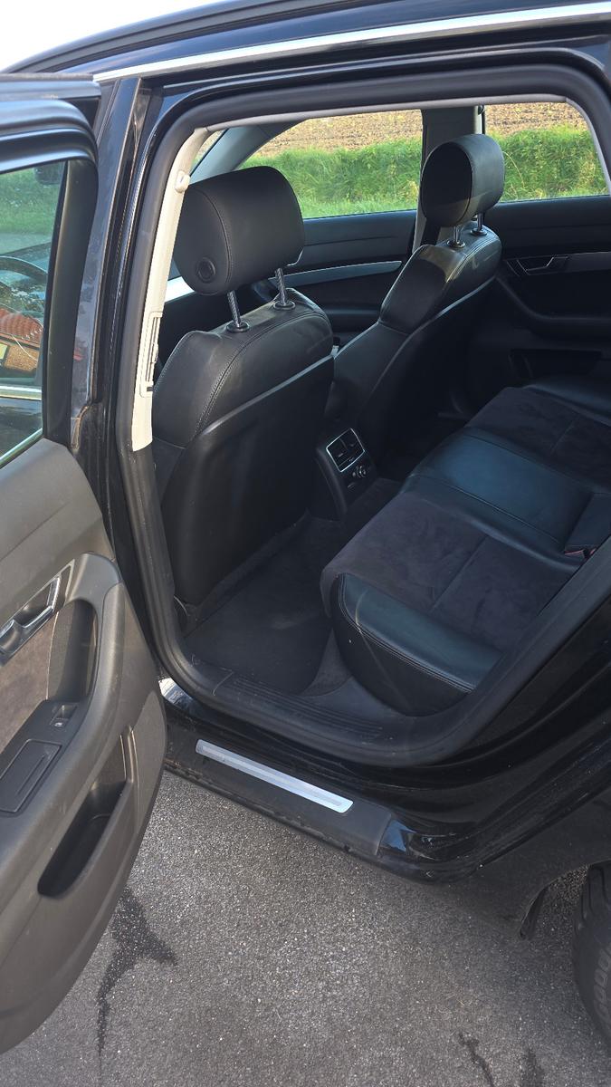 Audi A6 2011 — photo 7