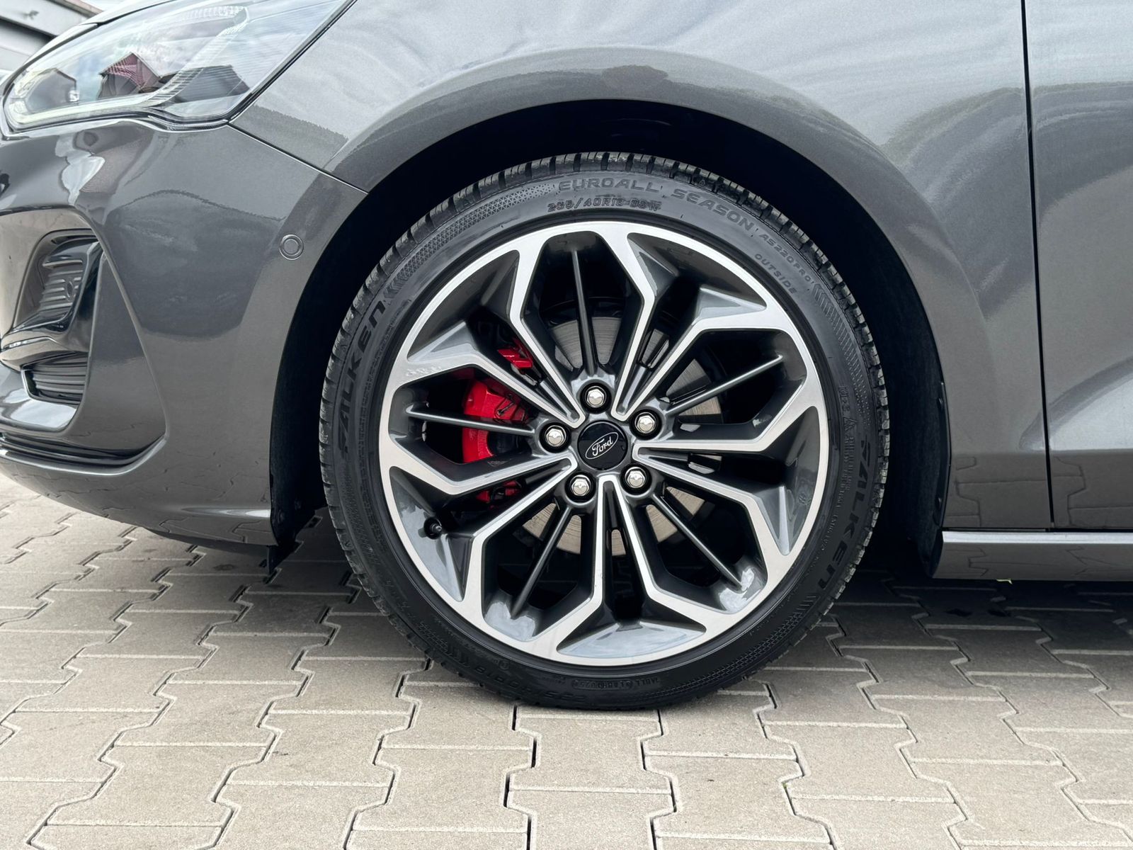 Fahrzeugabbildung Ford Focus 1.0 ST-Line X MATRIX*B&amp;O*ACC*KAM*APP*LHZ