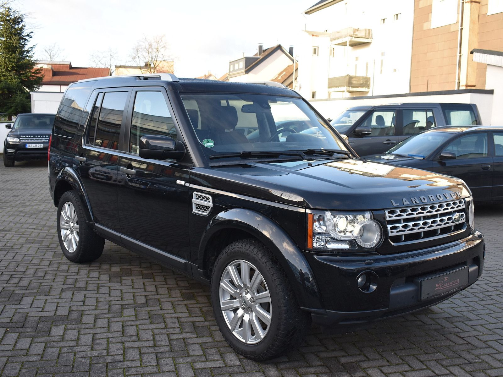 Fahrzeugabbildung Land Rover Discovery SDV6 HSE MOTORSCHADEN 7 SITZE PANO AHK