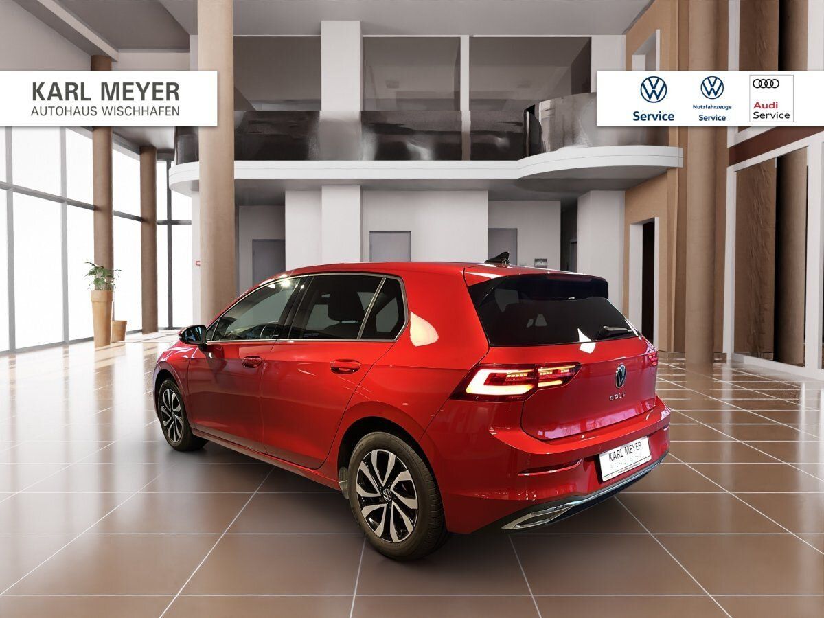 Fahrzeugabbildung Volkswagen Golf Active 1.5 TSI 6-Gang IQ.Light Navi Pano