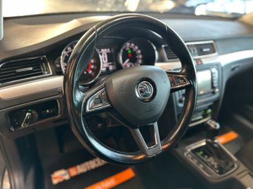 Skoda Superb Combi Exclusive *Navi*BiXenon*