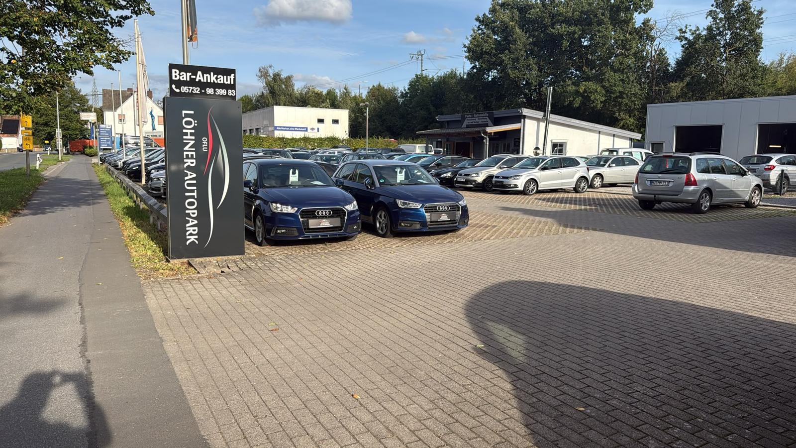showroom-image-top