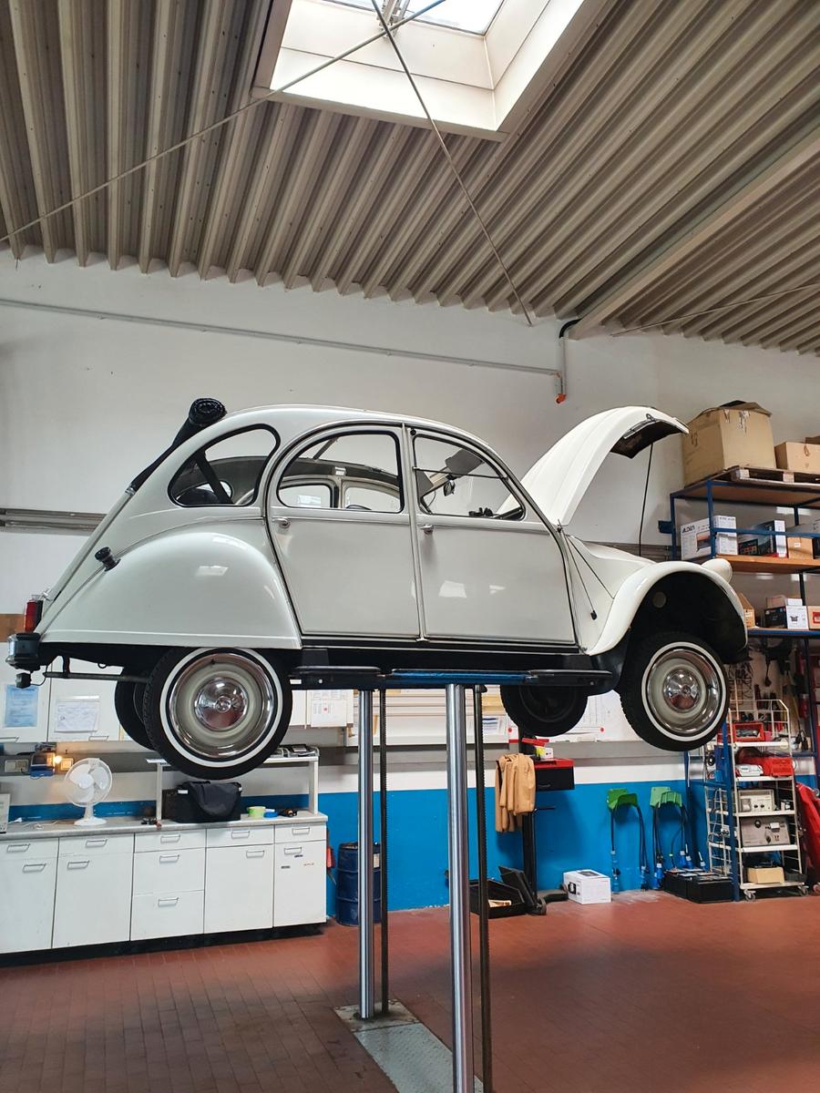 Citroën 2 CV6+UNRESTAURIERTER ORIGINALZUSTAND+1. CHASSIS