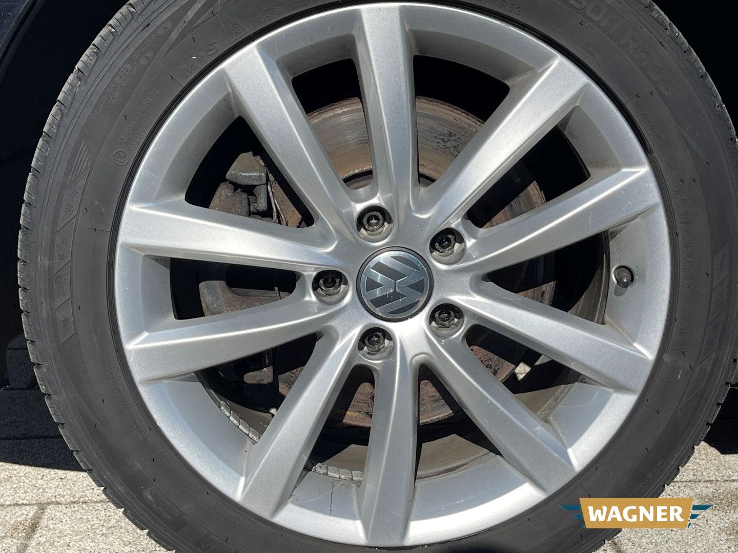 Fahrzeugabbildung Volkswagen Passat Variant Highline BlueMotion