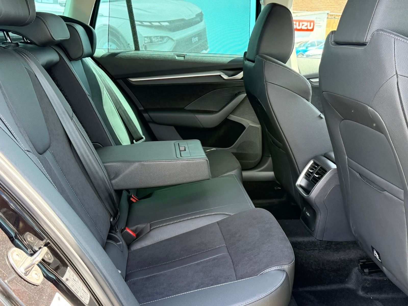 Fahrzeugabbildung SKODA Octavia Combi Balance 1.5TSI DSG*360°Cam*Alcanta