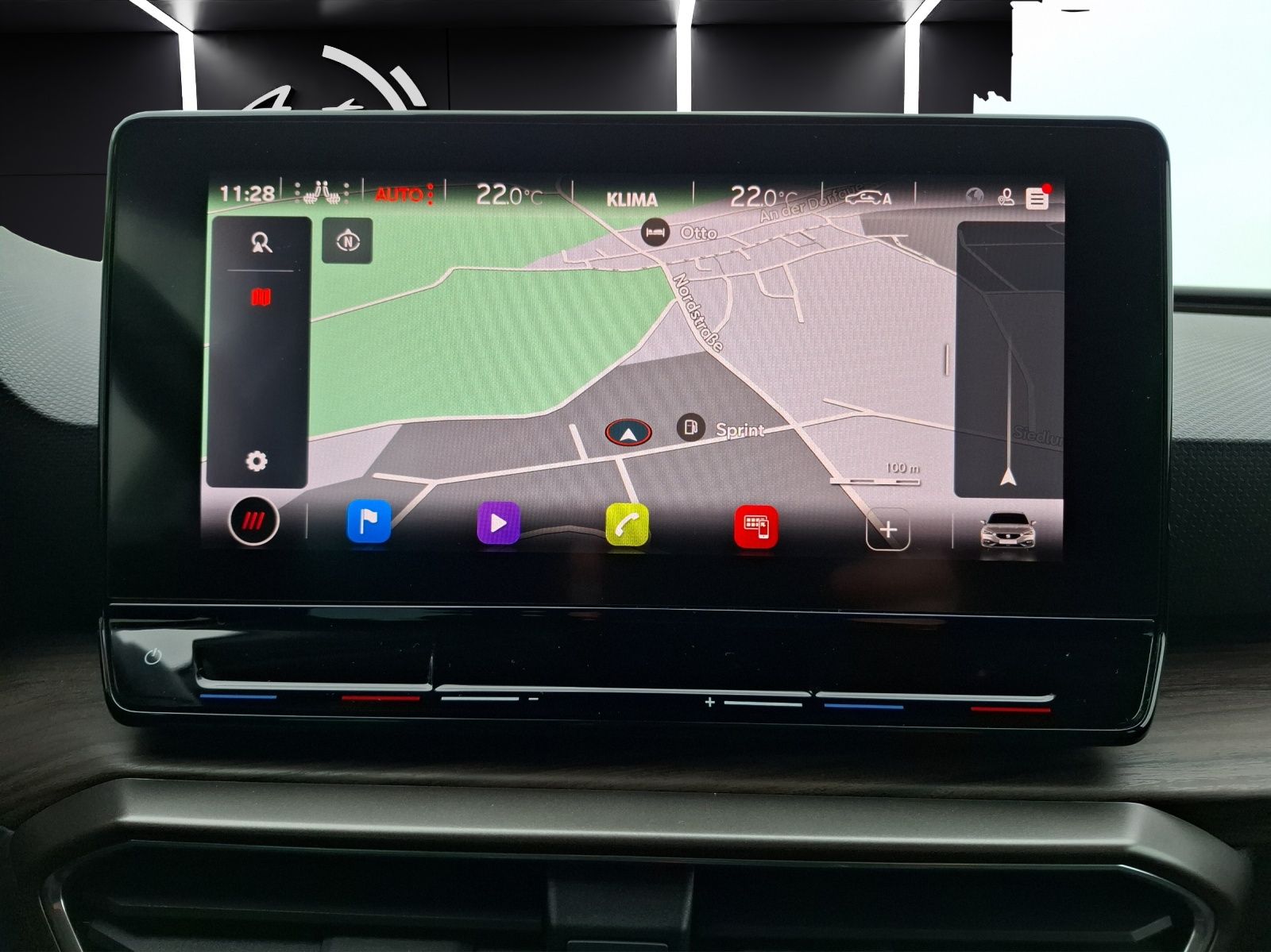 Fahrzeugabbildung SEAT Leon ST eTSI Xcellence DSG LED Navi AHK VC ACC R