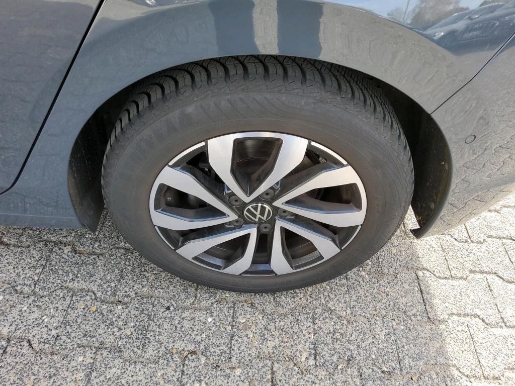 Volkswagen Golf - Bild 7
