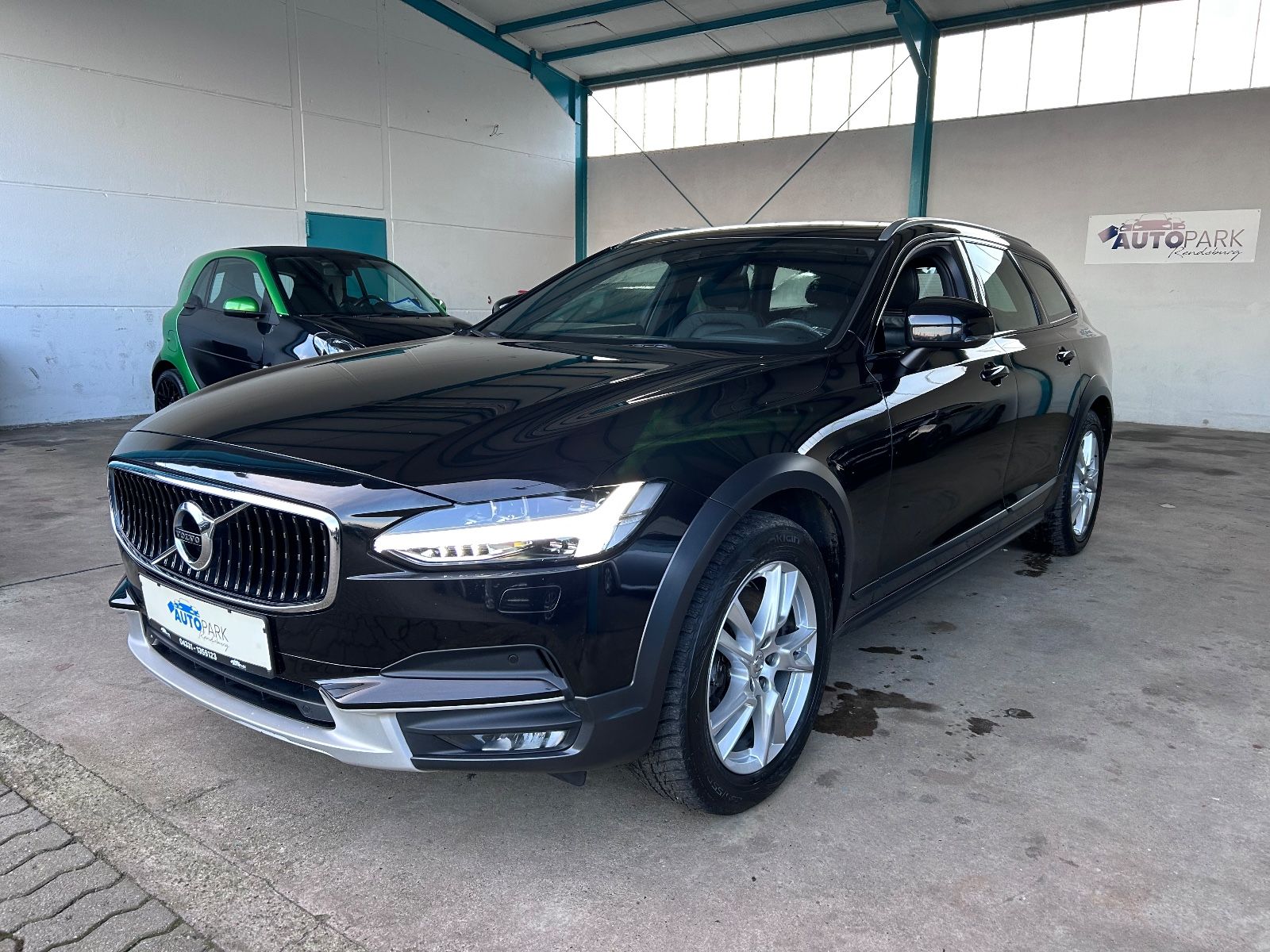 VOLVO V90 Cross Country