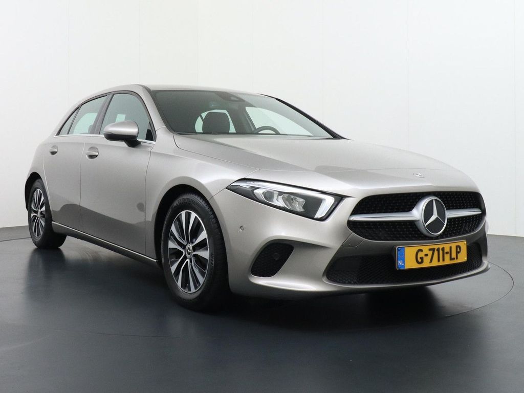 Mercedes-Benz A 160 Business Solution Plus | AHK Wegklapbaar |