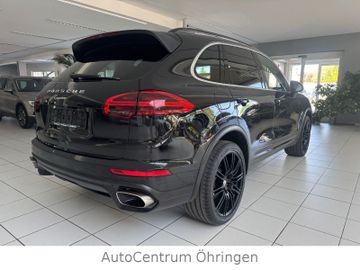 Porsche Cayenne - 5