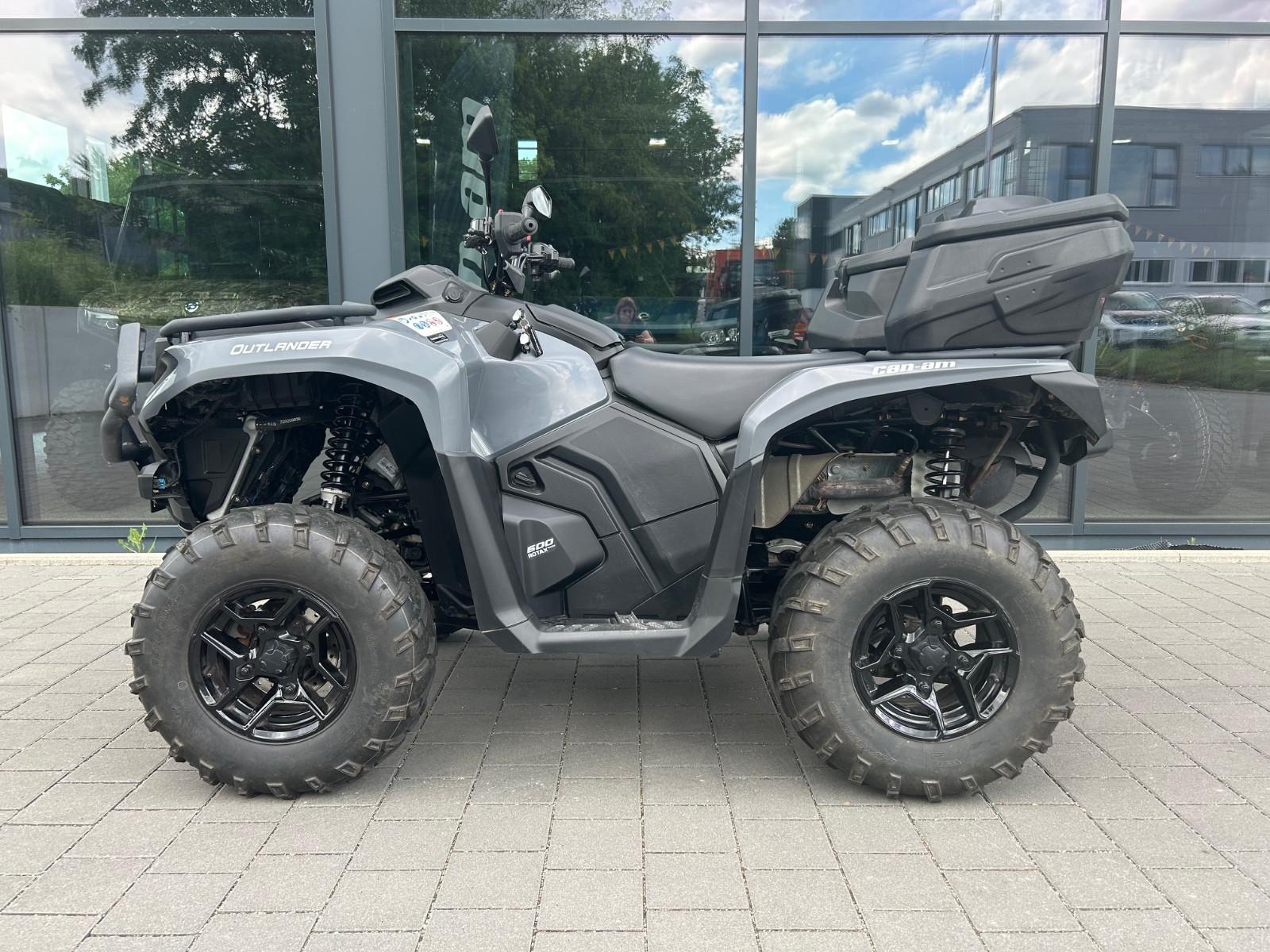 Can-Am Outlander DPS 500 T ABS, ink. Koffer hinten