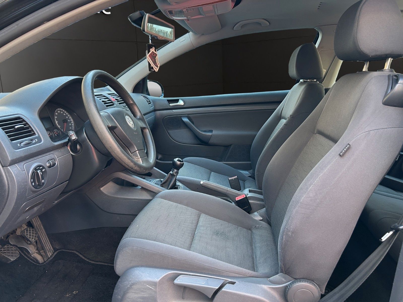Fahrzeugabbildung Volkswagen Golf V Lim. Edition Klima/TÜV NEU/