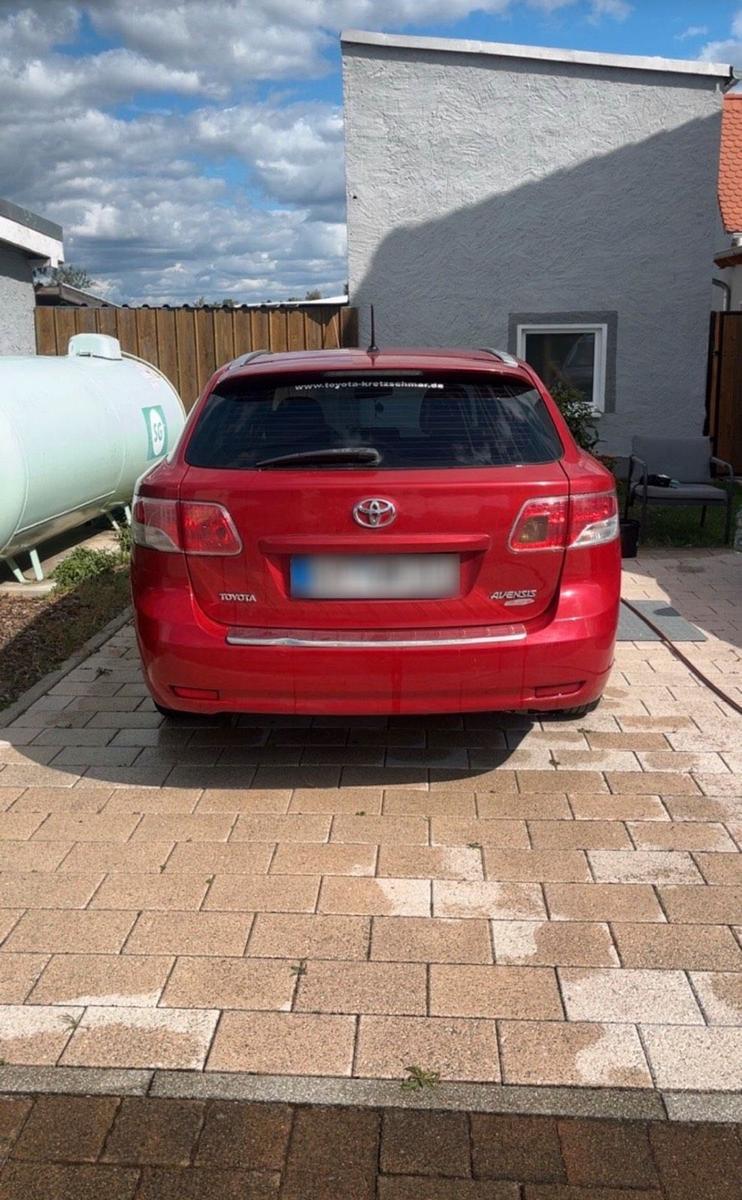 Toyota Avensis 2009 — engine 147 HP (108kW)