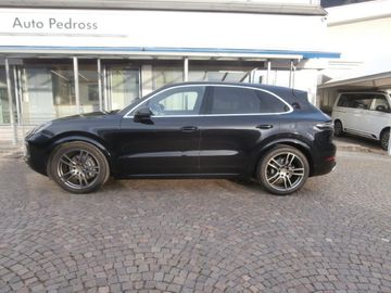 Porsche Cayenne - 3