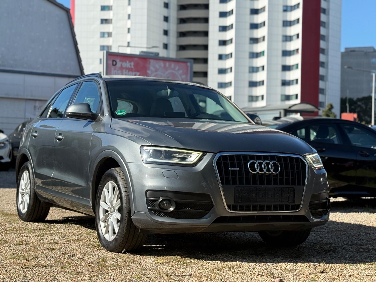 Audi Q3 2.0 TFSI quattro 8-Fach/LED/keyless/PDC