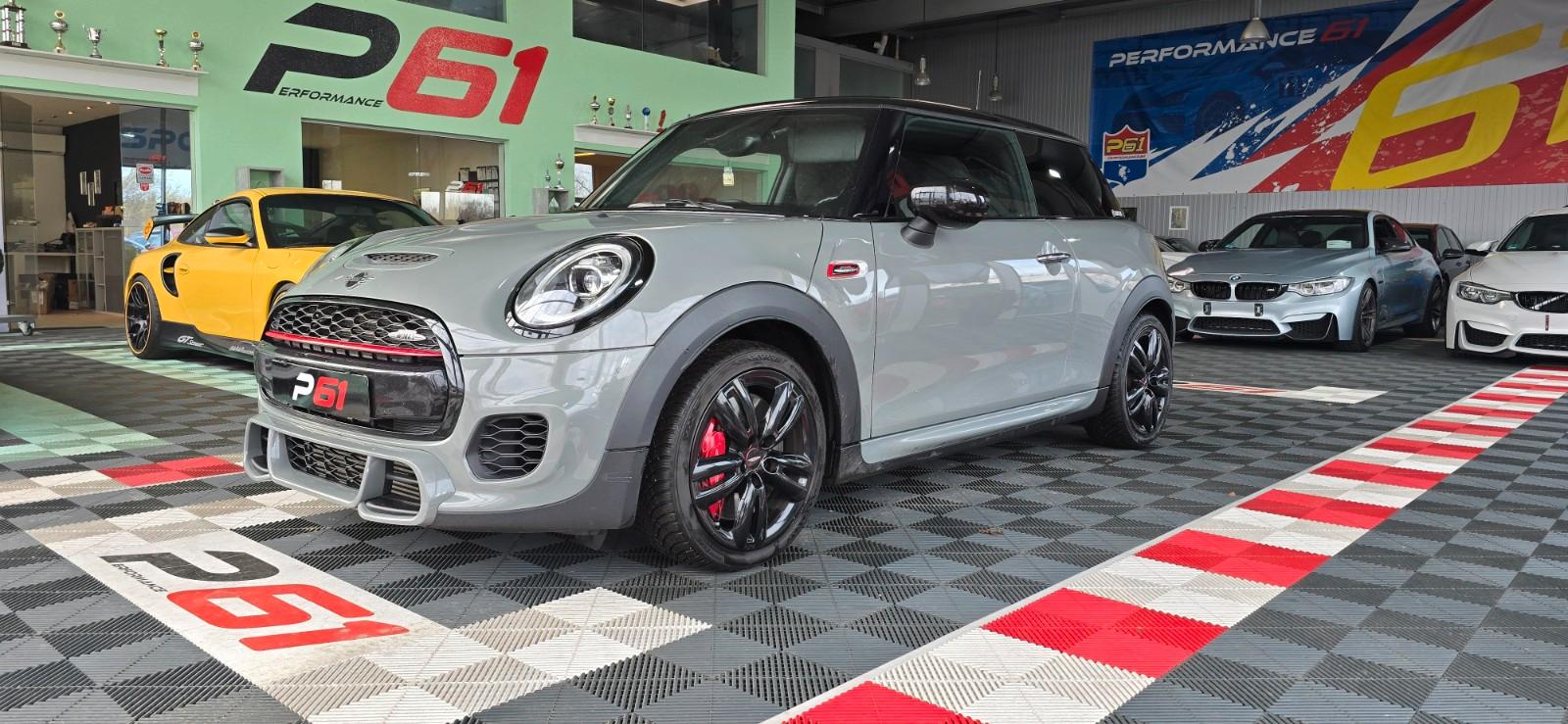 MINI John Cooper Works/ H&K Soundsystem/Automatik/