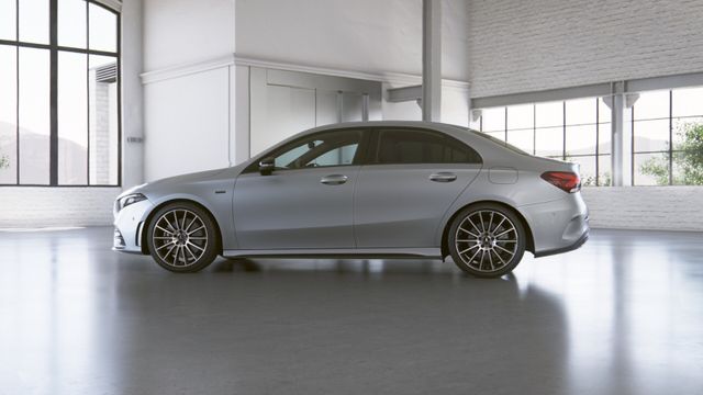 MERCEDES-BENZ A 250 e Limousine - AMG Line 