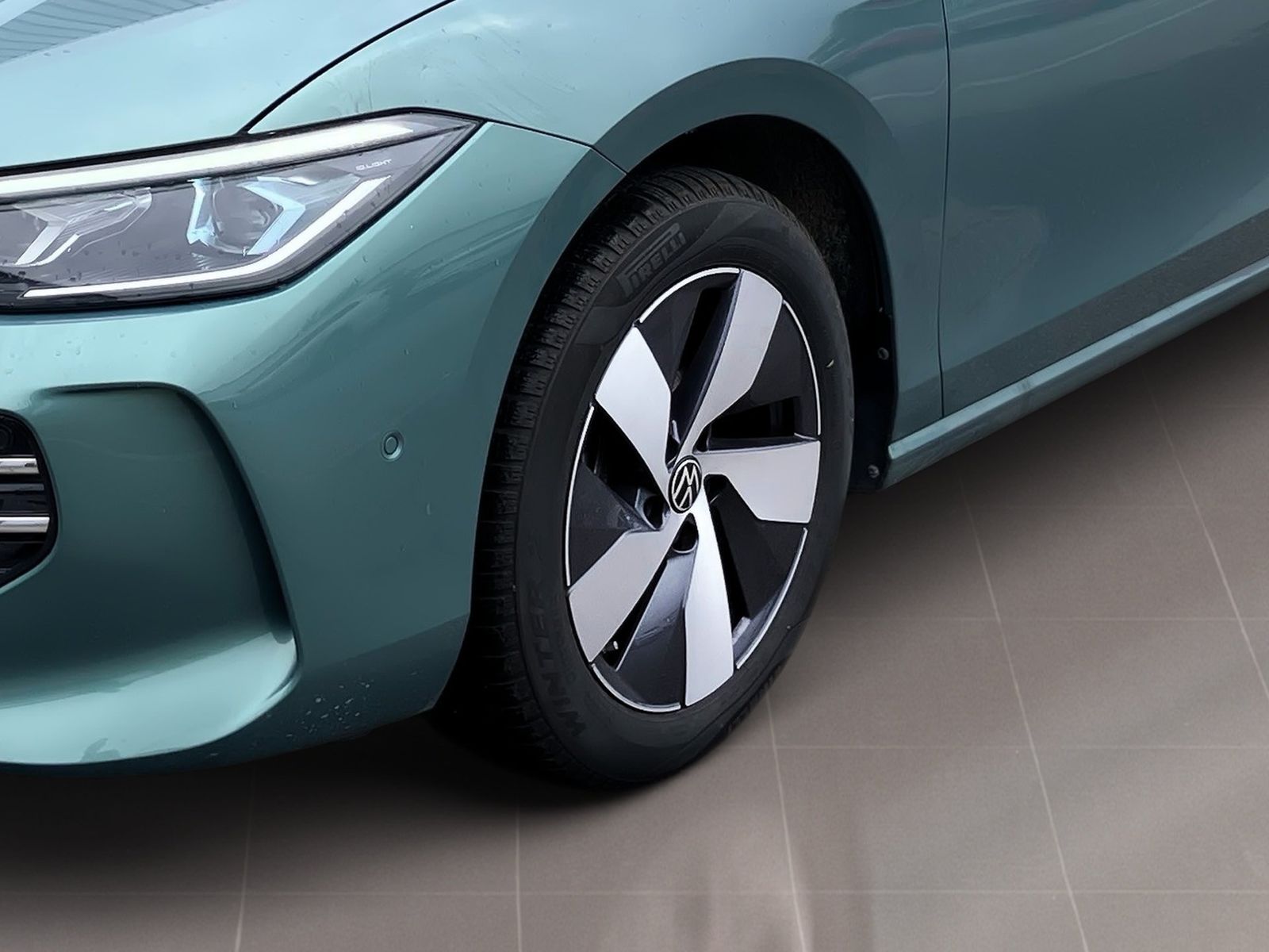 Volkswagen Passat Variant - Bild 7