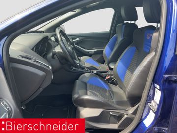 Ford Focus - 11