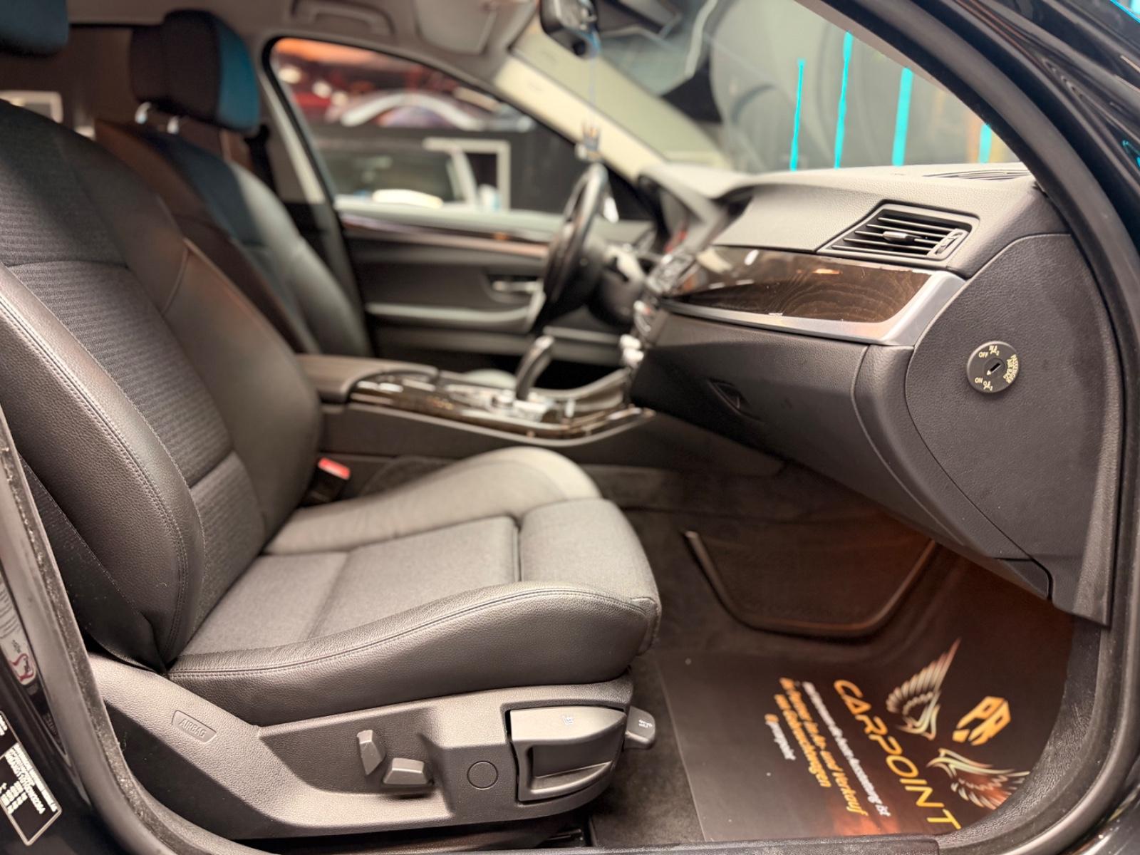 BMW 520 Limousine 520 i/Xenon/Leder/Navi/CarPlay