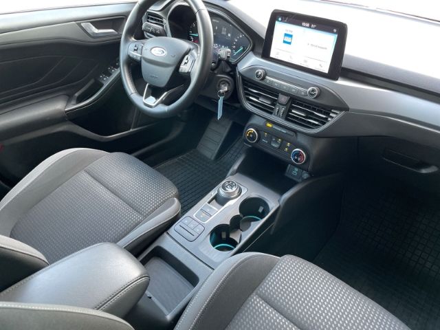 Fahrzeugabbildung Ford Focus 1.5 EcoBlue, Cool & Connect Autom. DAB, Ei