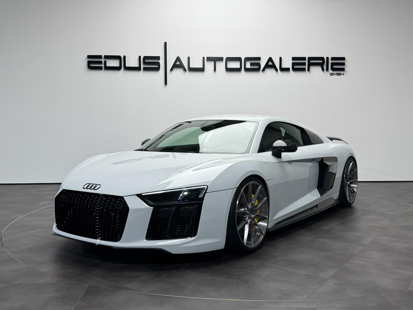 Audi R8 Coupe V10+ Einzelstück Carbon B&O Akrapovic