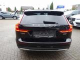Volvo V60 B4 Diesel Cross Country Plus/AHK/Kamera/BLIS - schwarze Volvo V60 Cross Country