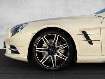 Mercedes-Benz SL 400 2LOOK Edition AMG|Massage|Panorama|Logic7
